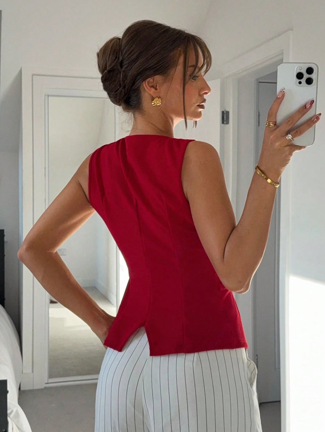 Round Neck Sleeveless Metal Buckle Vest