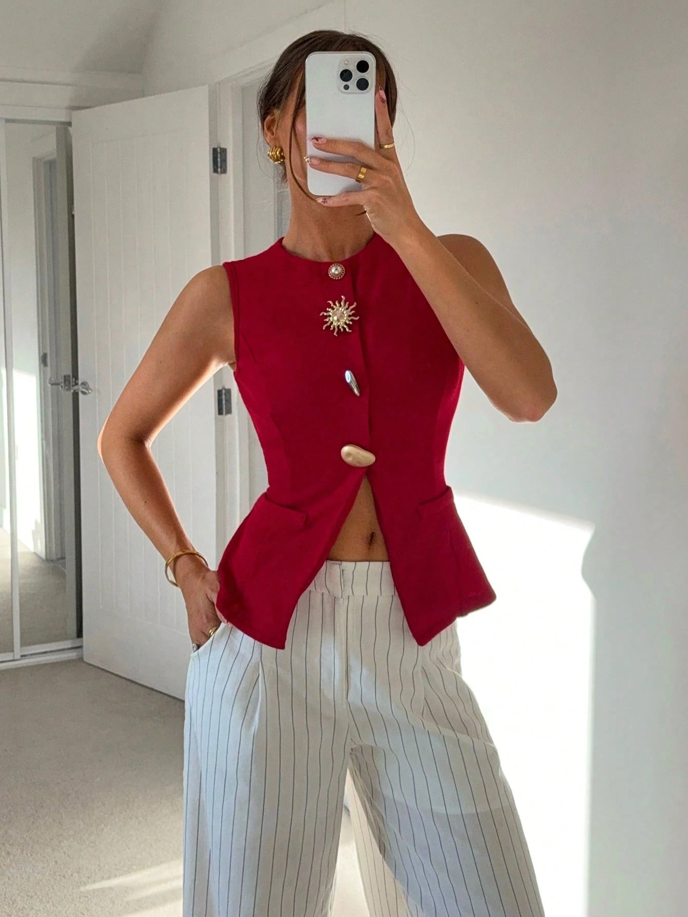 Round Neck Sleeveless Metal Buckle Vest