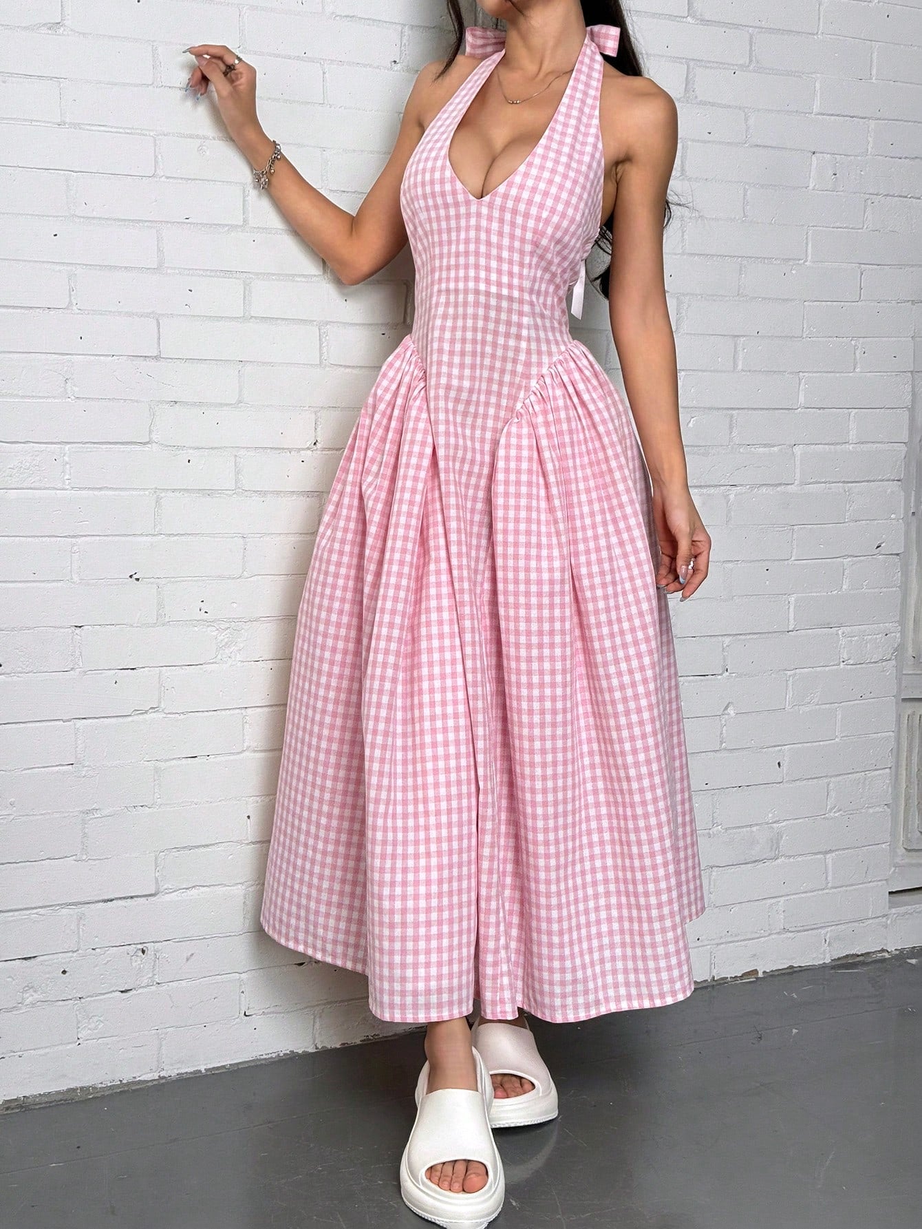 Halter Neck Sleeveless Long Hem Dress