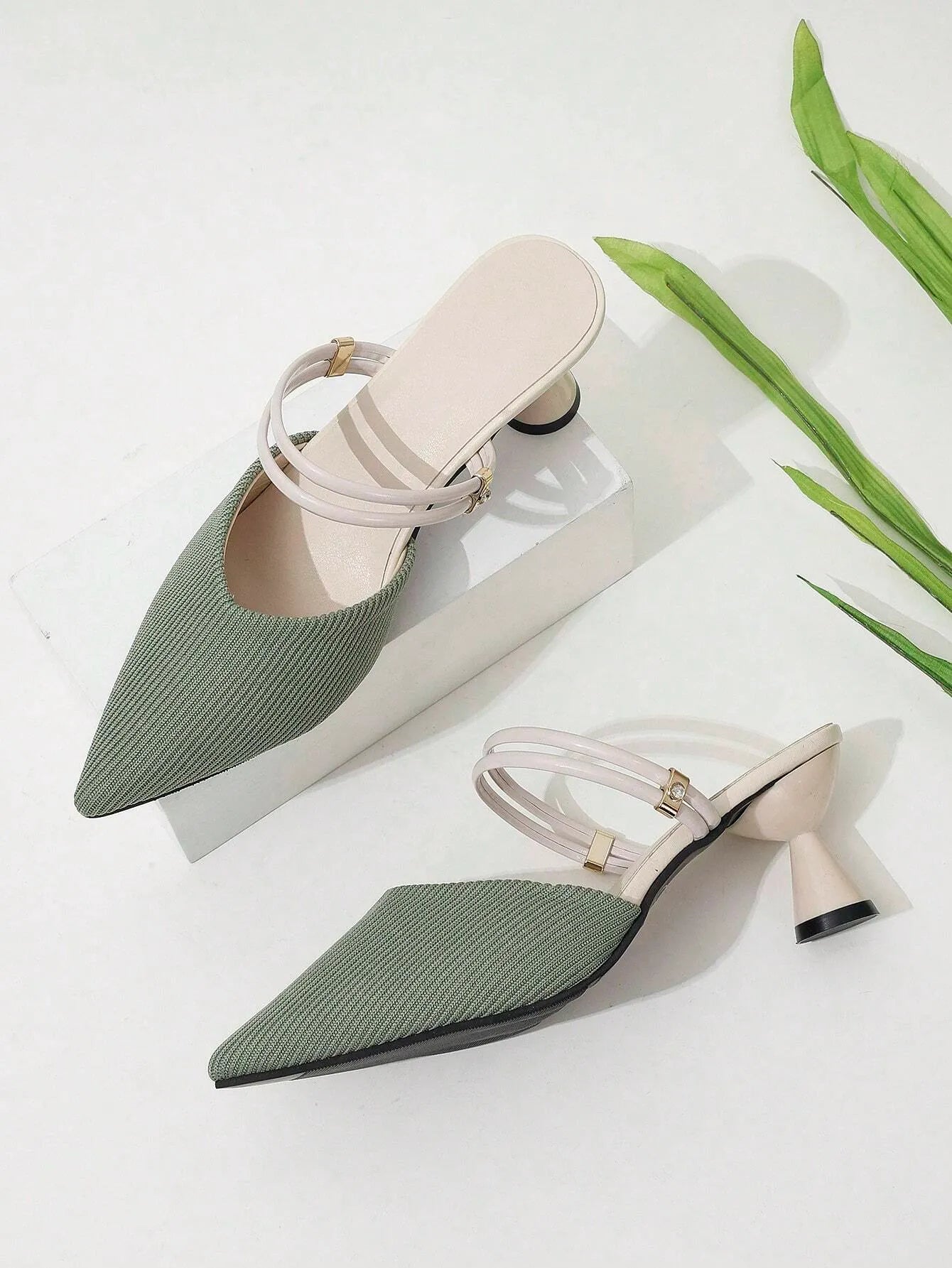 Pointed Toe Mules & Clogs Slip-On Heels