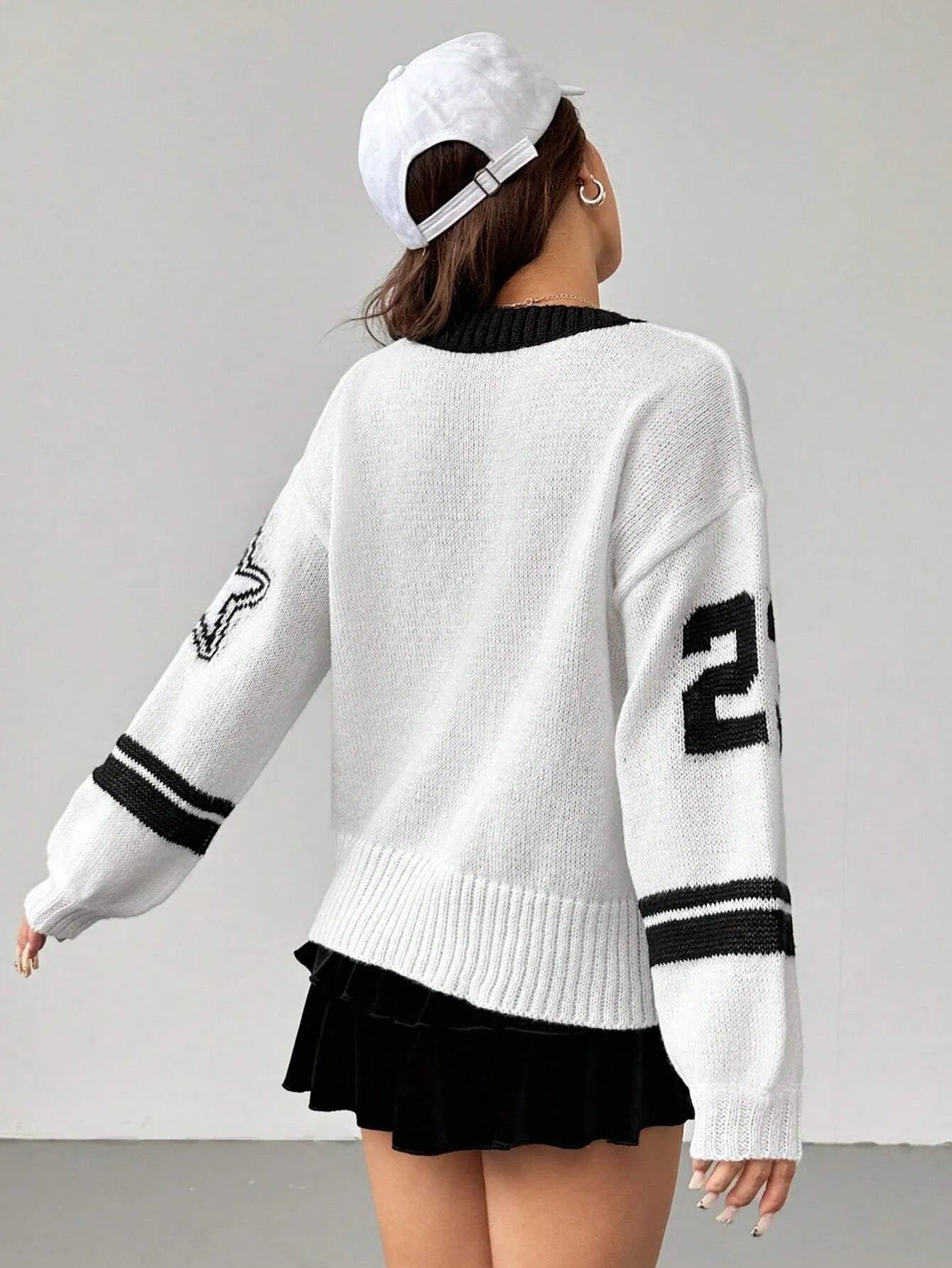23 Jersey Sweater
