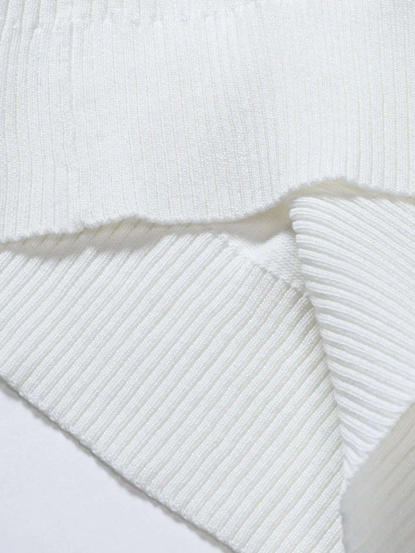 Men Solid Turtleneck Sweater