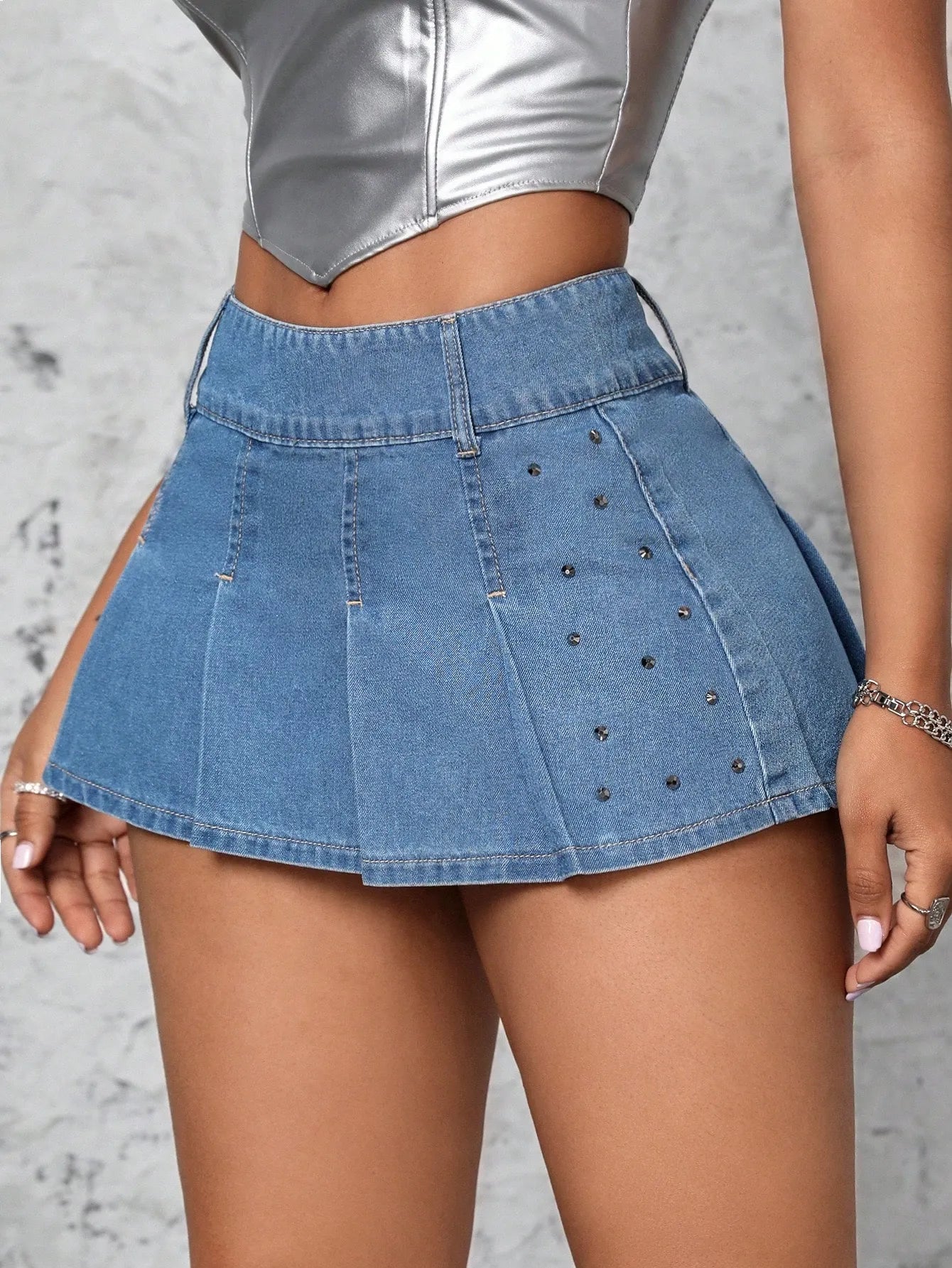 Bead Denim Pleated Skirt