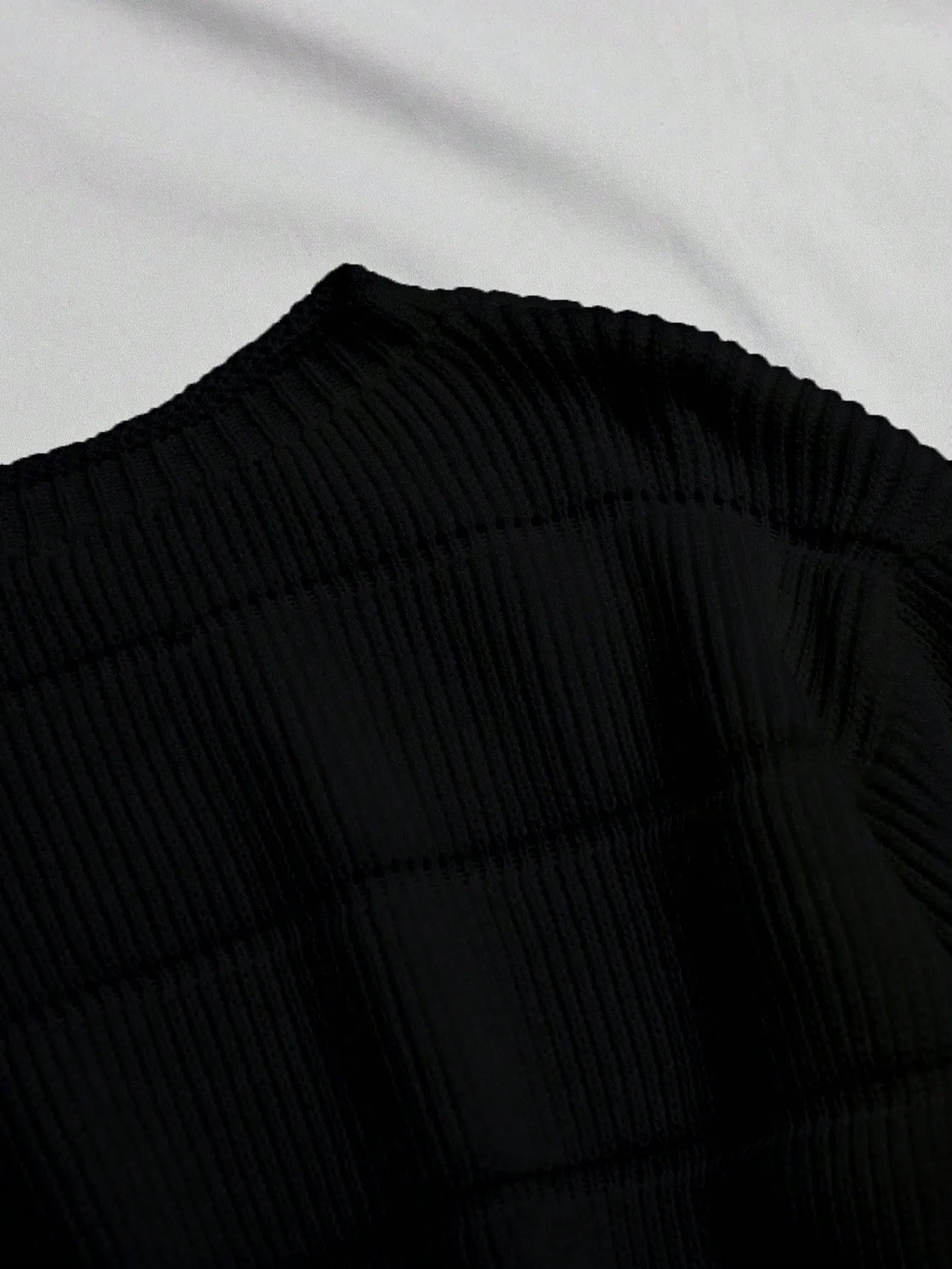 Round Neck Pullover Sweater