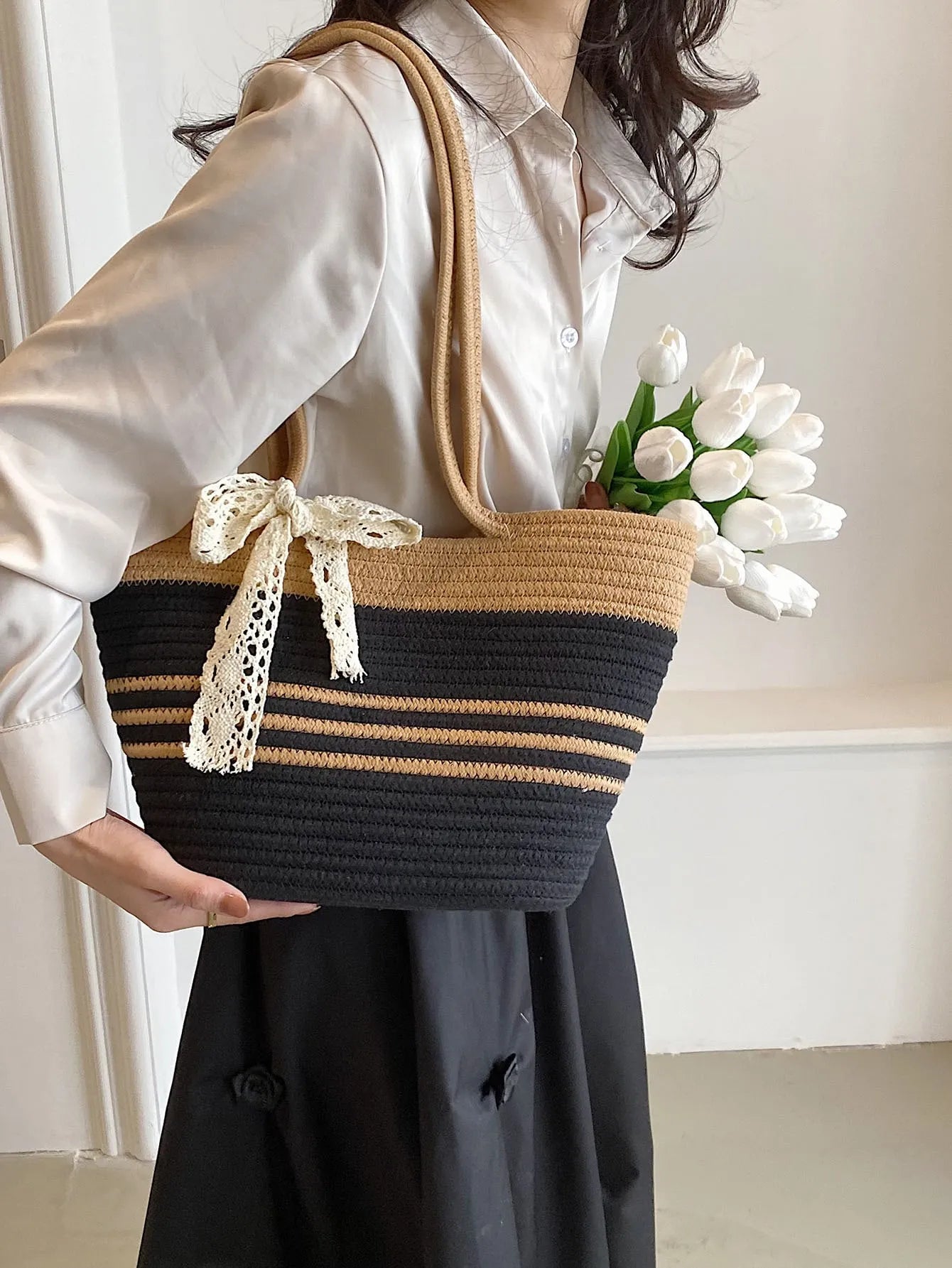 Medium Straw Tote Bag