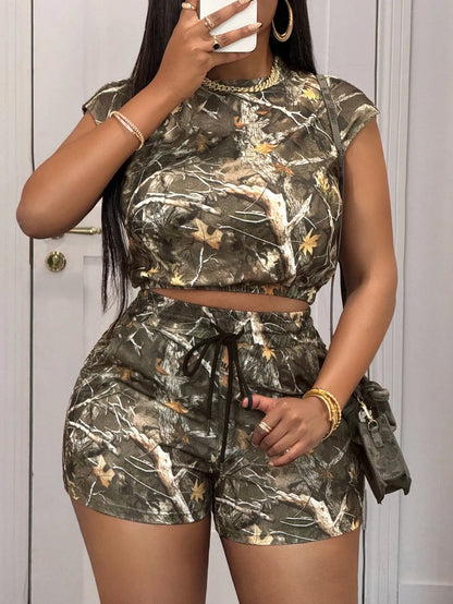 Round Neck Cropped T-Shirt And Shorts Set