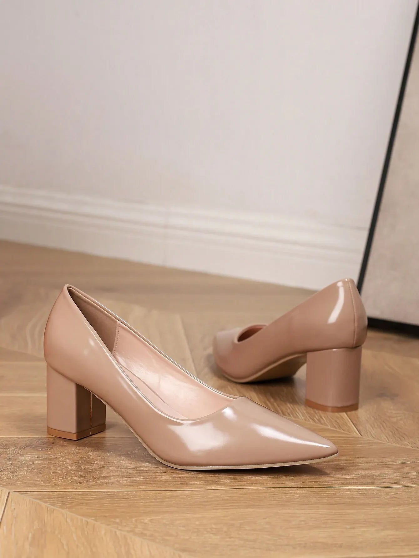 Minimalist Point Toe High Heel  Pumps