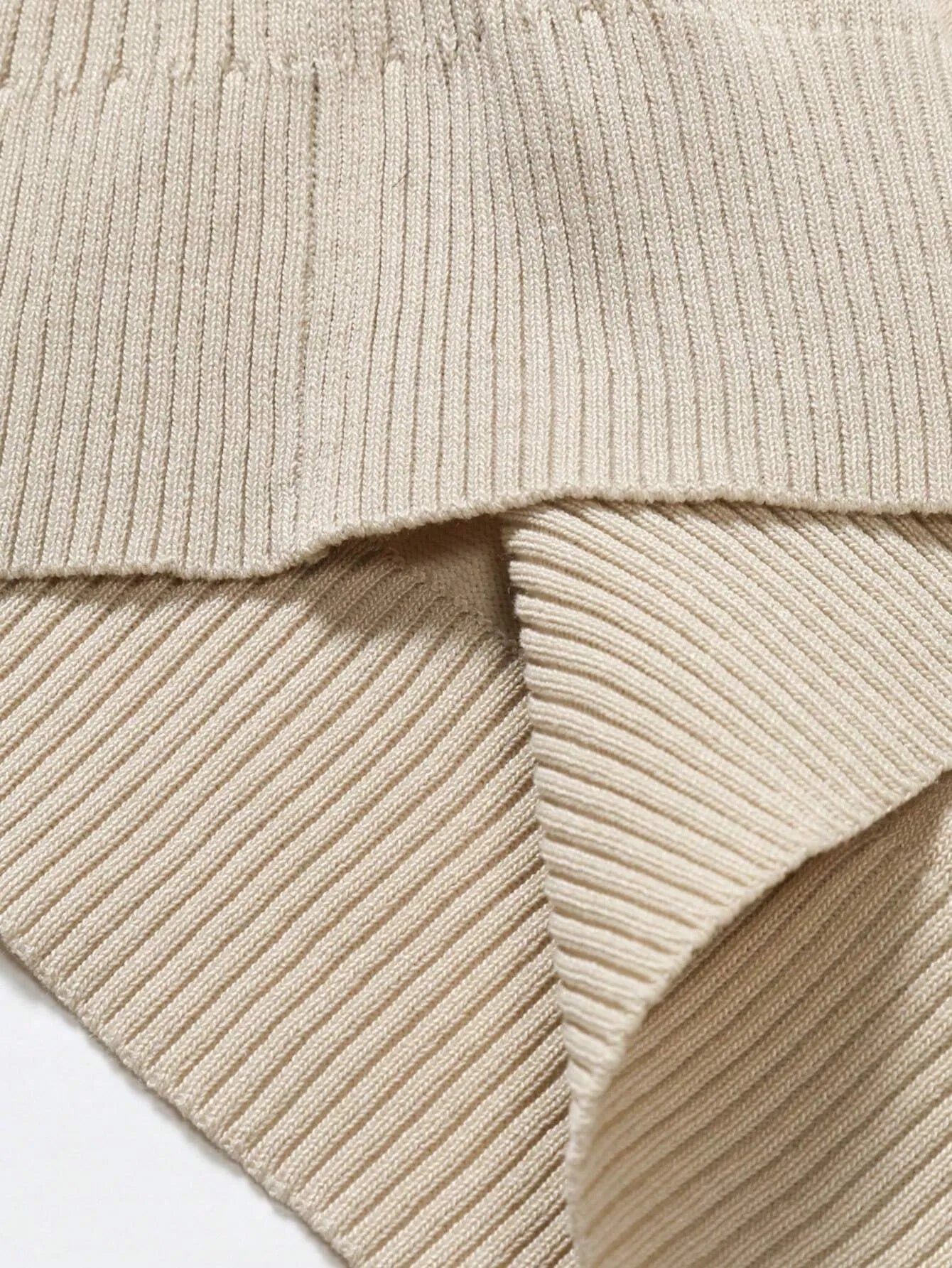 Men Solid Turtleneck Sweater