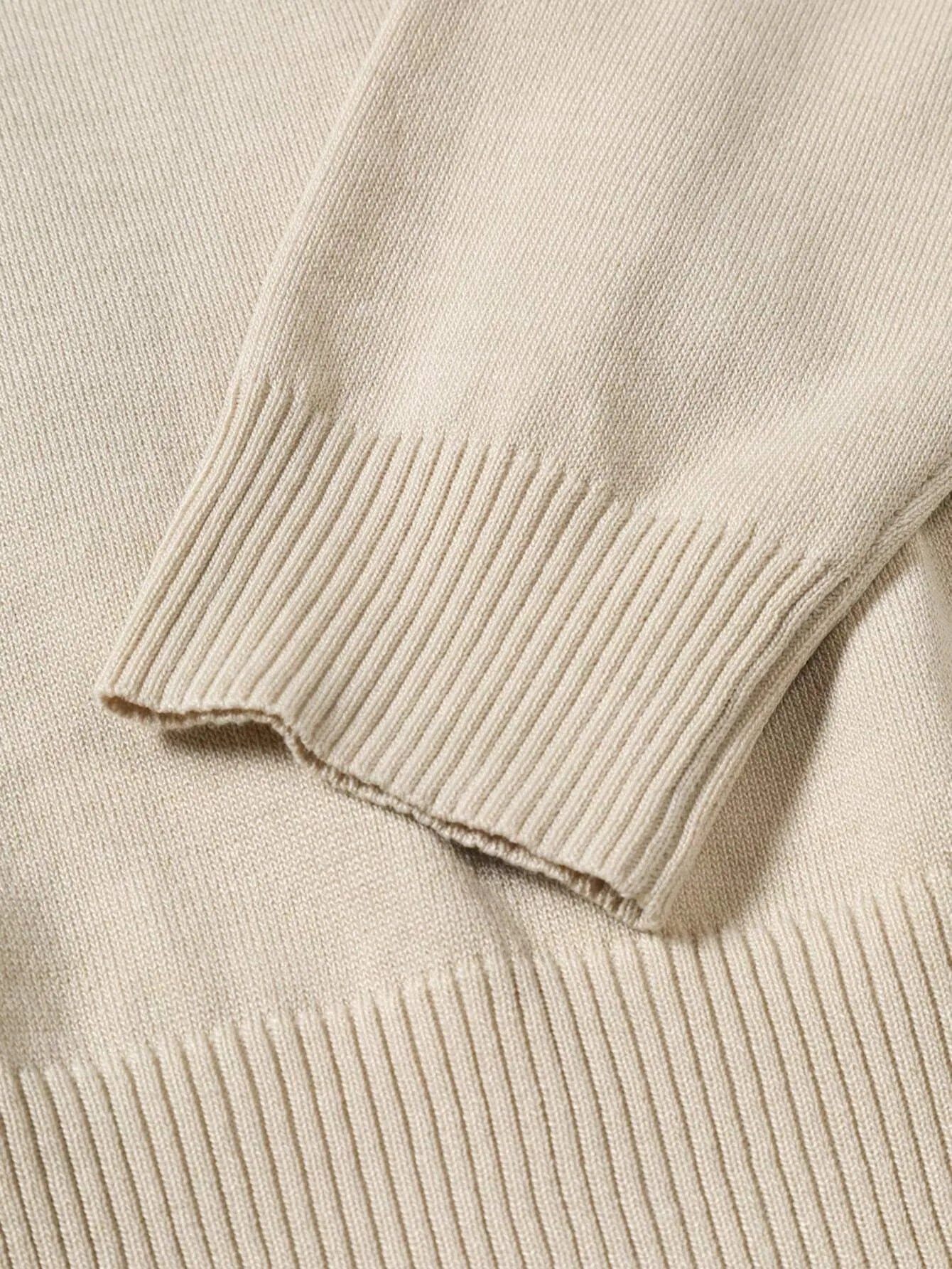 Men Solid Turtleneck Sweater